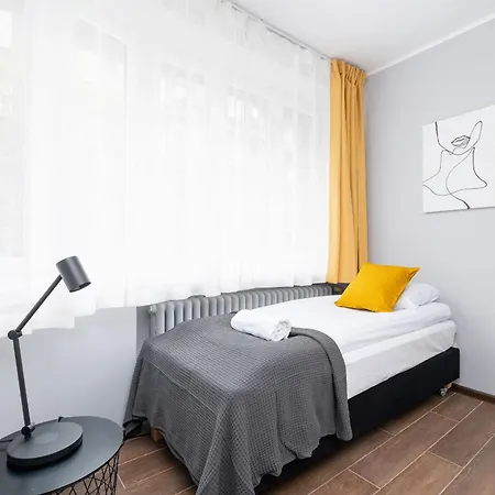 Stylowe Apartamenty Typu Studio Na Parterze W Centrum Katowic Blisko Rynku By Noclegi Renters Katowice Exterior photo
