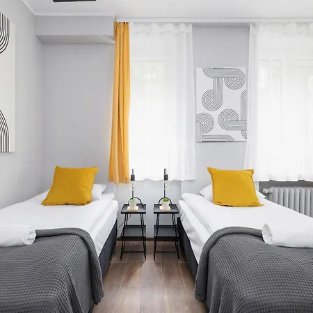 Stylowe Apartamenty Typu Studio Na Parterze W Centrum Katowic Blisko Rynku By Noclegi Renters Katowice Exterior photo