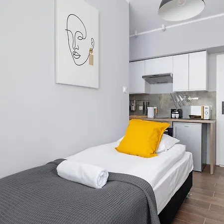 Stylowe Apartamenty Typu Studio Na Parterze W Centrum Katowic Blisko Rynku By Noclegi Renters Katowice Exterior photo