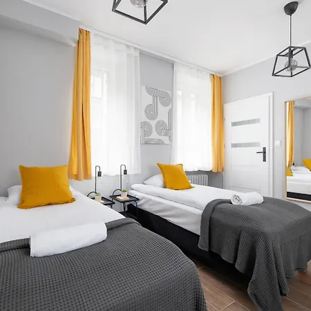 Stylowe Apartamenty Typu Studio Na Parterze W Centrum Katowic Blisko Rynku By Noclegi Renters Katowice Exterior photo